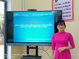 Cô giáo Nguyễn Thị Thu Hoài với tiết dạy của mình.